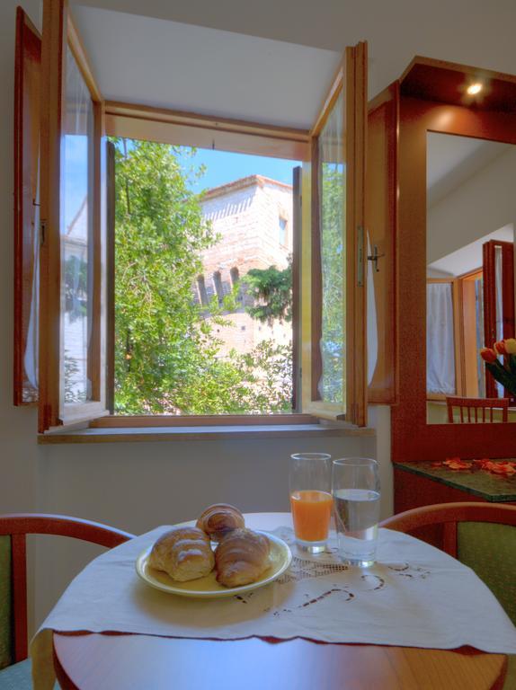 Affittacamere Villa Gigli Sirolo Buitenkant foto