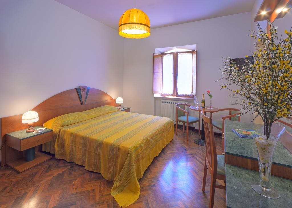 Affittacamere Villa Gigli Sirolo Buitenkant foto