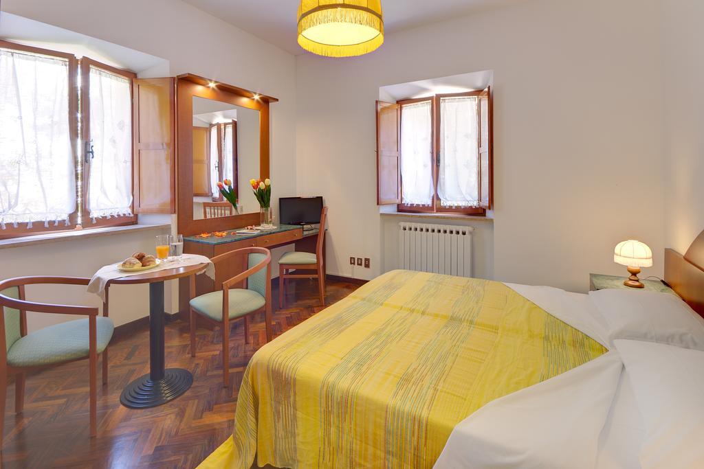 Affittacamere Villa Gigli Sirolo Buitenkant foto